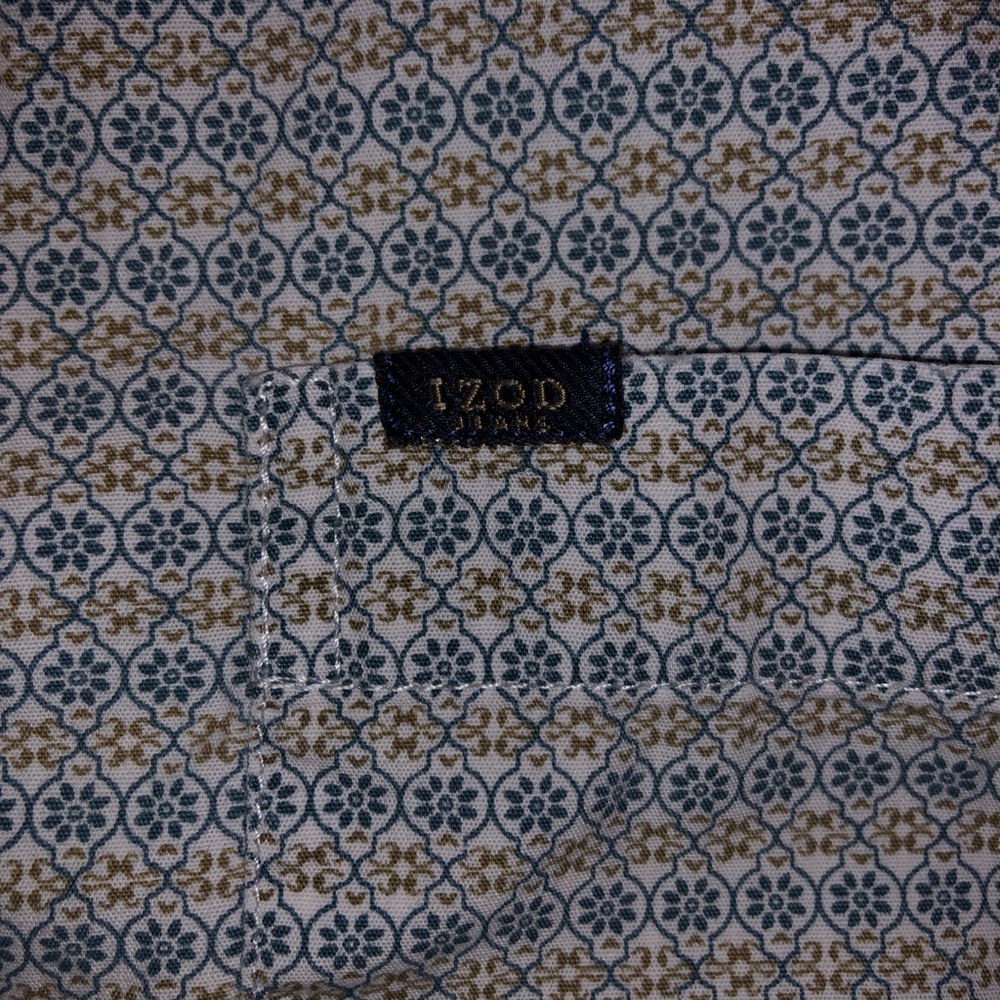 Izod button down - Picture 2 of 3